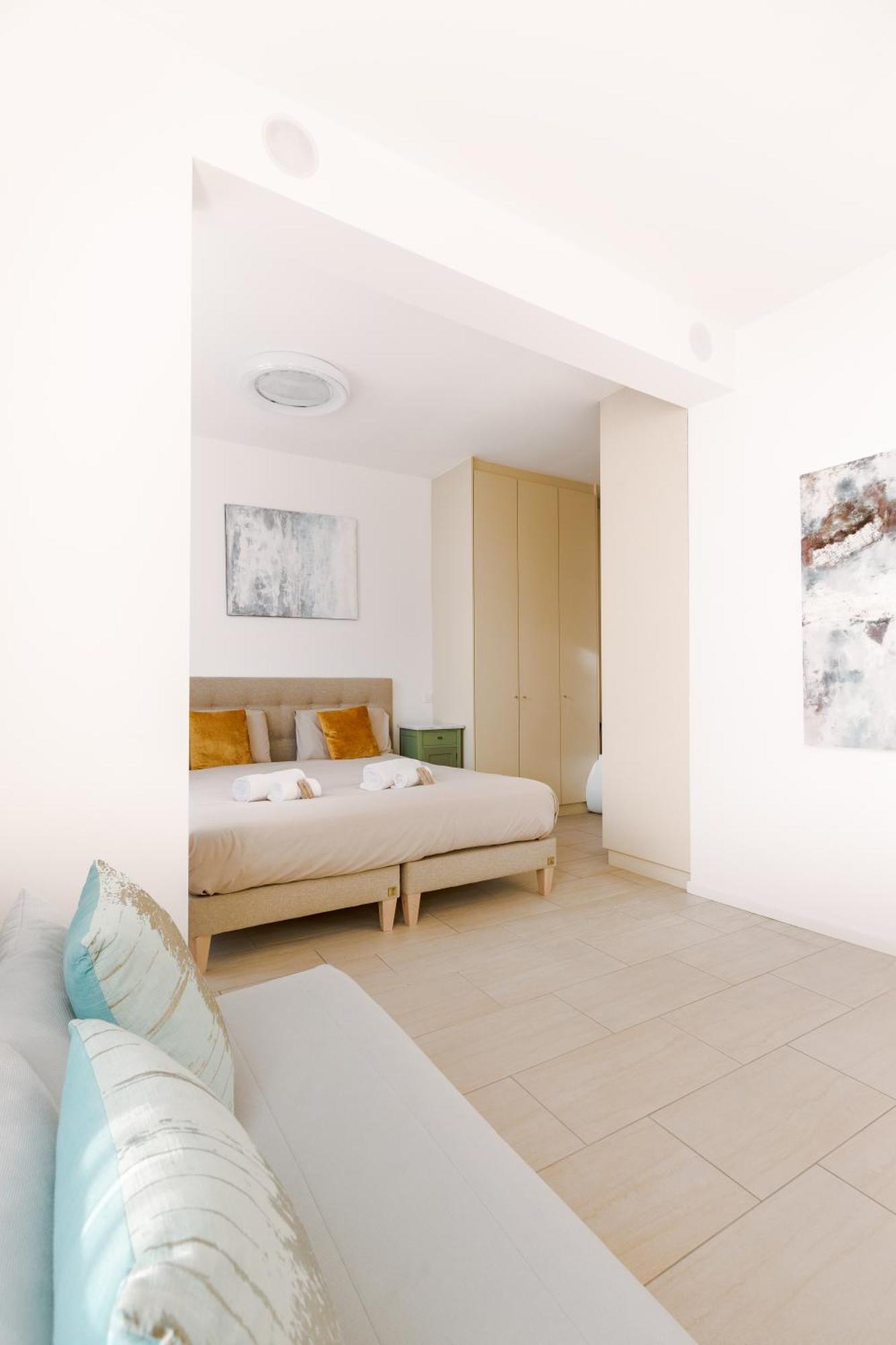 Front Lake Pearl 5 For 6Pax -By Easylife Swiss Lugano Exterior photo